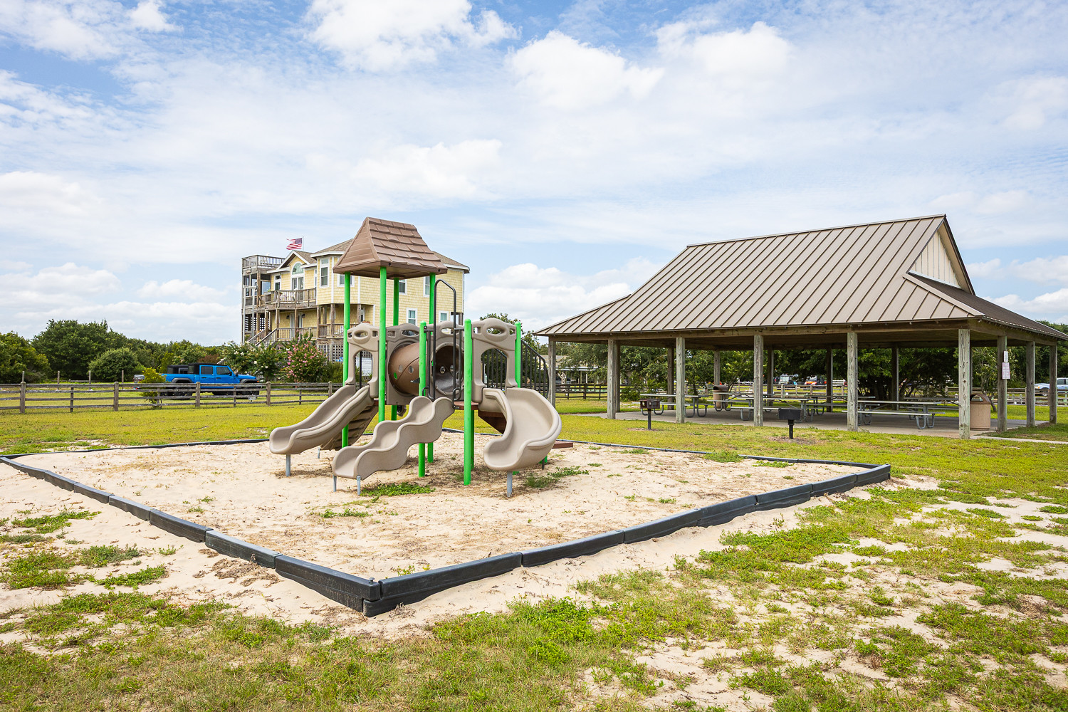 54704394233 69Eadbb71a H